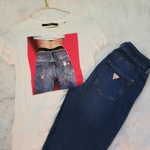 Guess jeans and T shirt